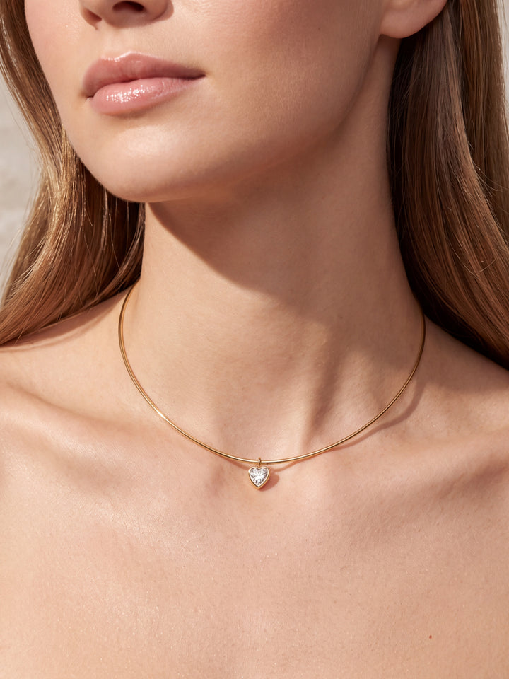 Choker Rigido Dije Zirconia Corazon