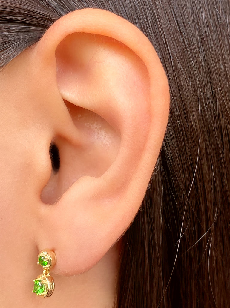 Par Arete Doble Zirconia Verde Contorno Irregular