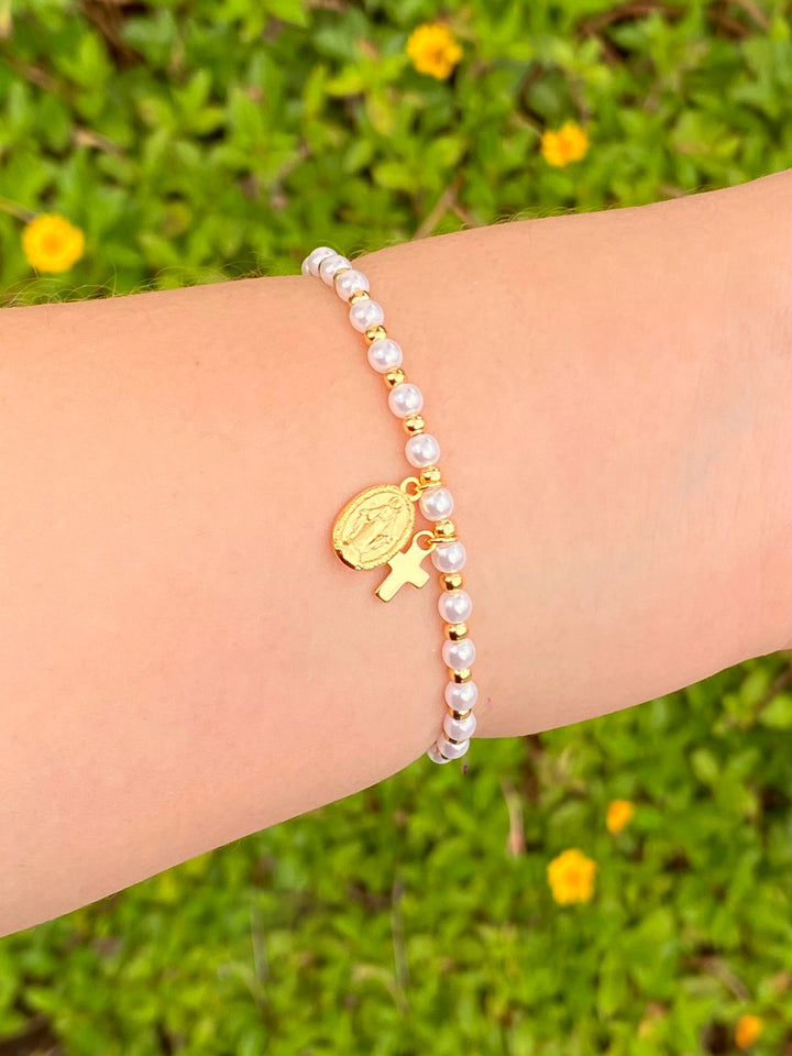 Pulsera Perlas Con Virgen Y Cruz