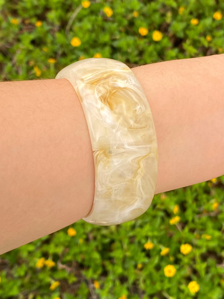 Brazalete Cerrado Beige