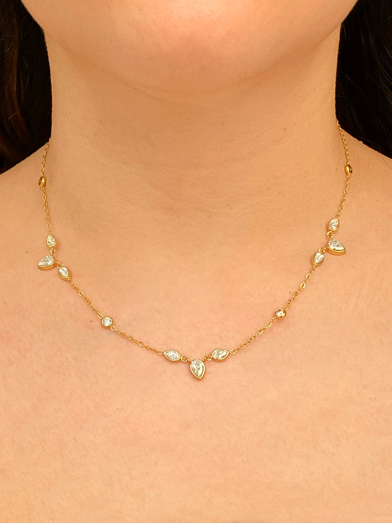 Collar Zirconias Forma Gota