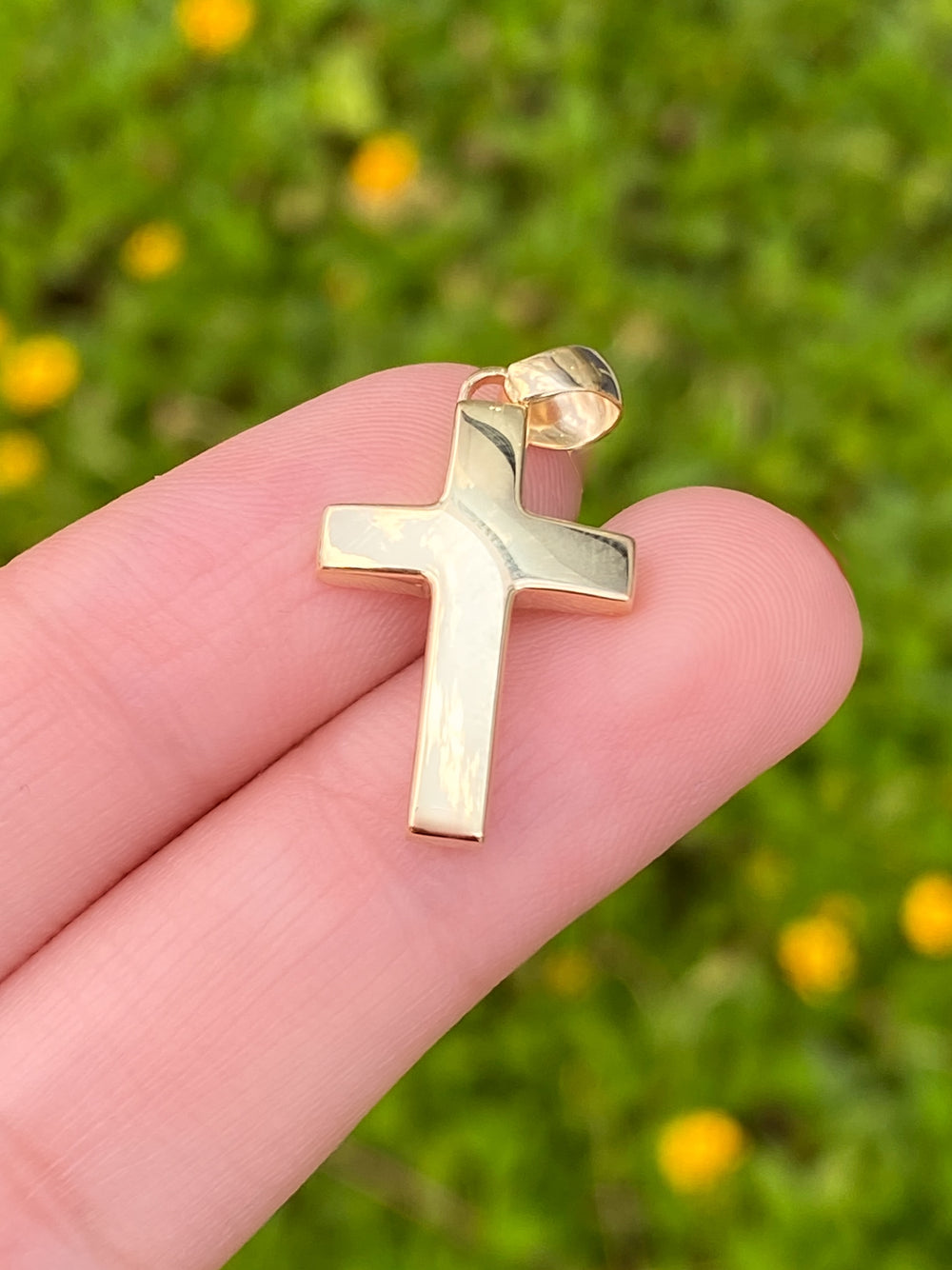 Dije Cruz Gruesa Redonda Oro 14k