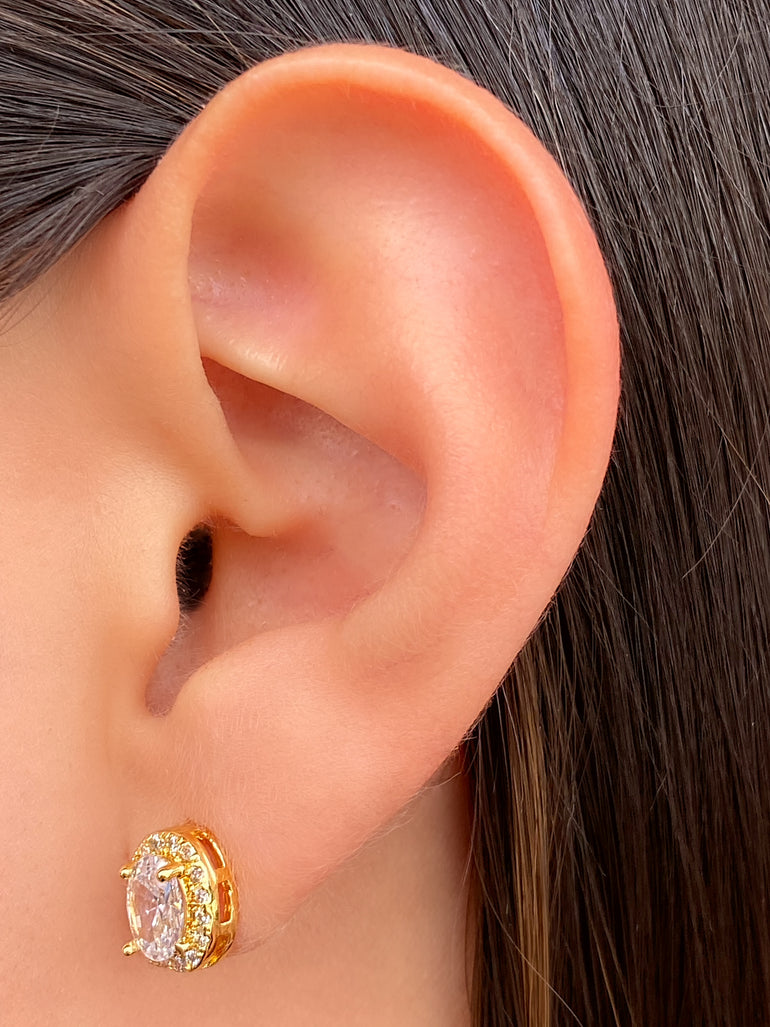 Par Arete Ovalado Con Contorno Zirconias