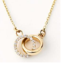 Collar Dos Circulos Entrelazados con Zirconias