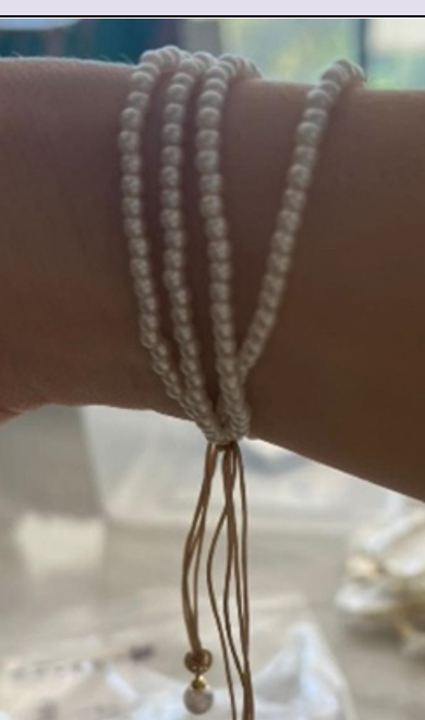 Pulsera Cuatro Lineas Perlas Hilo