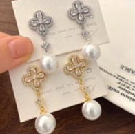 Par Arete Trebol Zirconias Con Perla Colgante