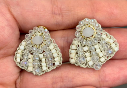 Par Arete Tejido Con Piedras Transparentes