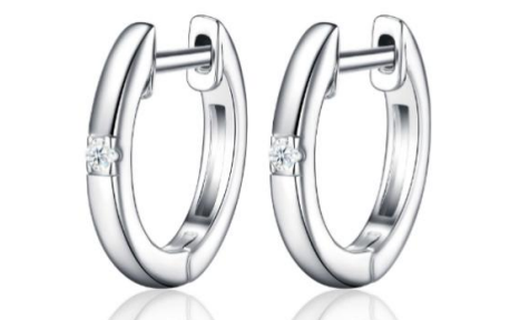 Par Arracada Con Moissanita Central 0.03 CT