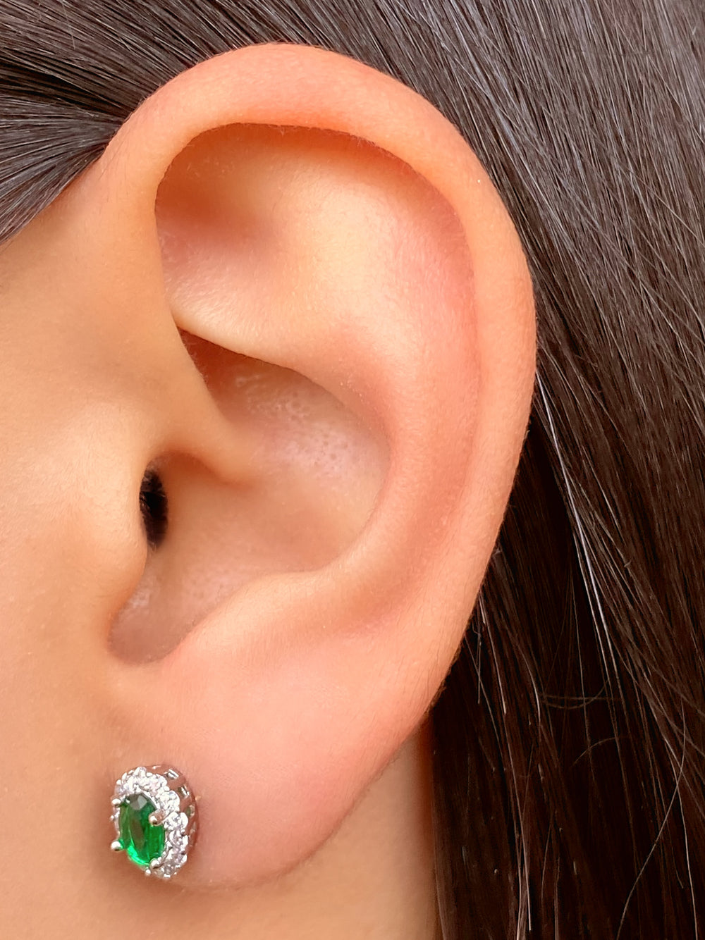 Par Arete Ovalado Birthstone Plateado