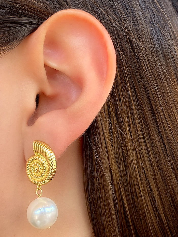 Par Arete Caracol Con Perla