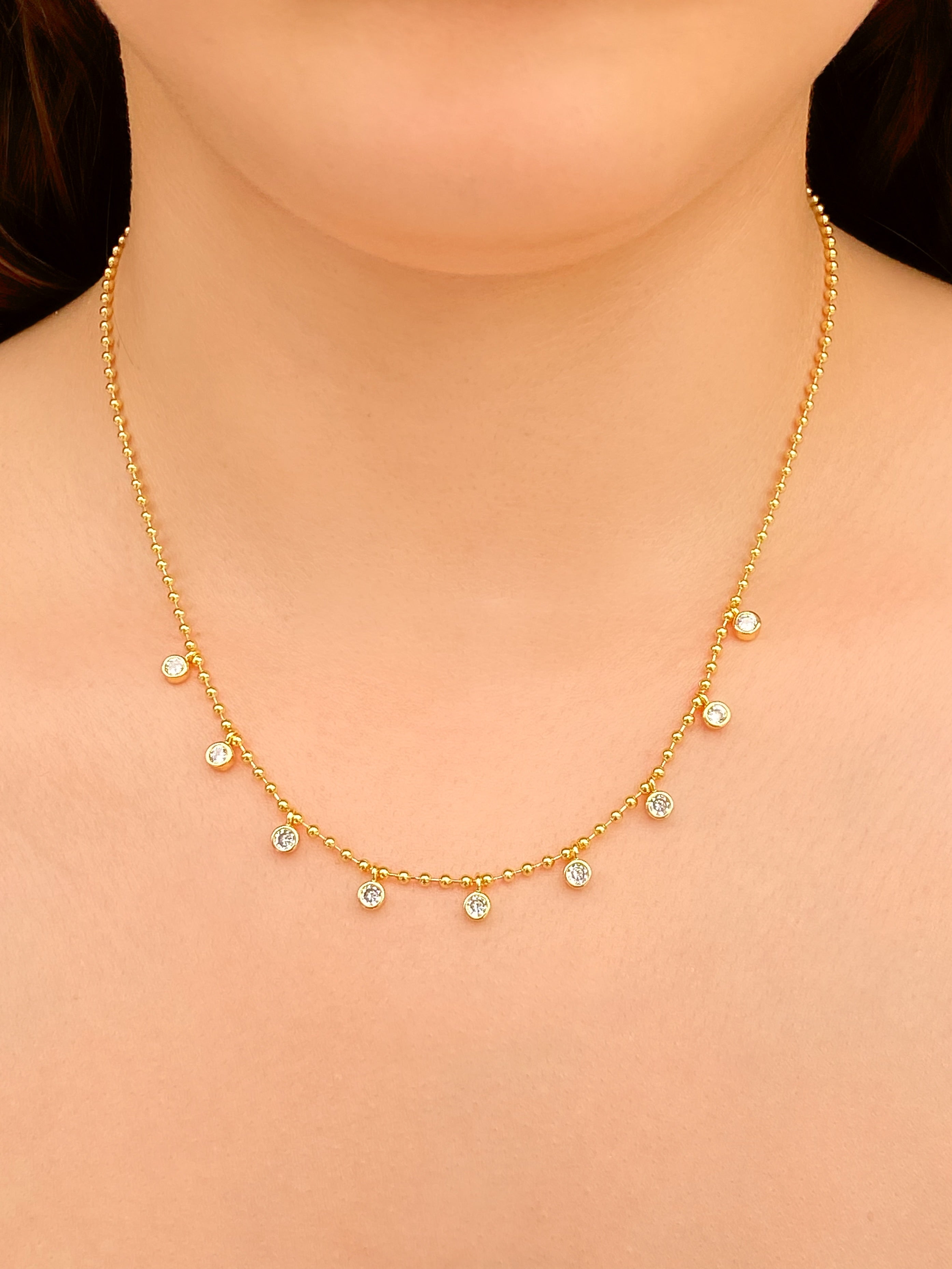 Choker Bolitas con Zirconias Dorado