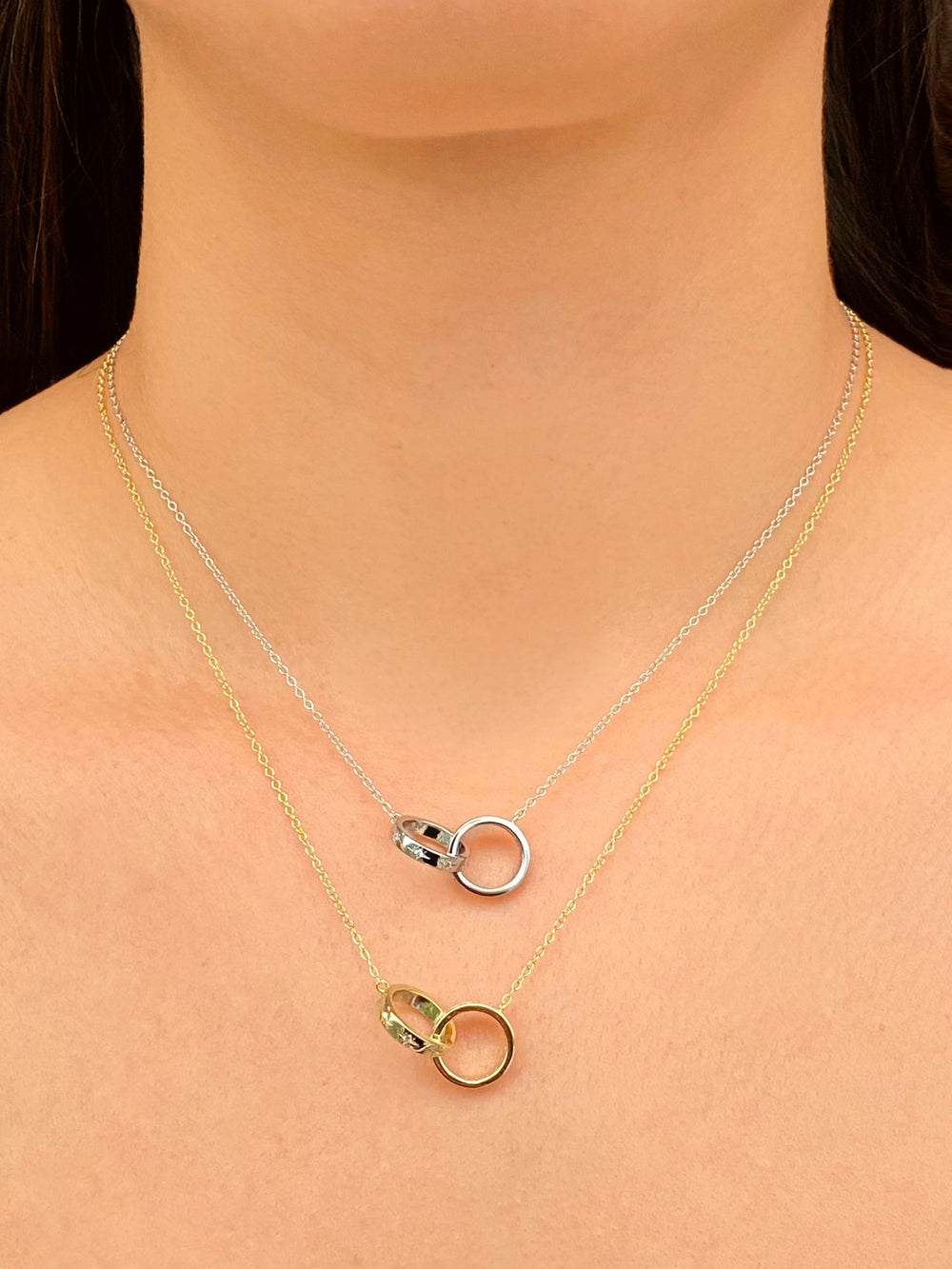 Collar Doble Circulos Enlazados
