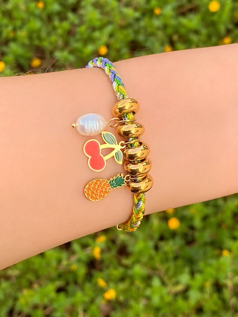 Pulsera Multicolor Con Dije Piña, Cereza y Perla