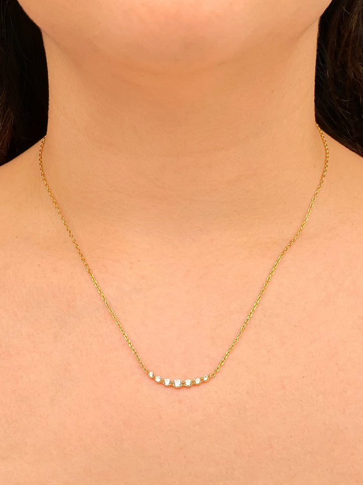 Collar Linea Curveada Zirconias