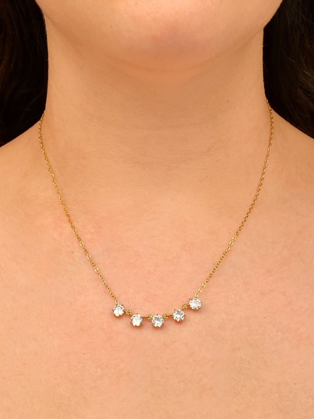 Collar Con Cinco Zirconias