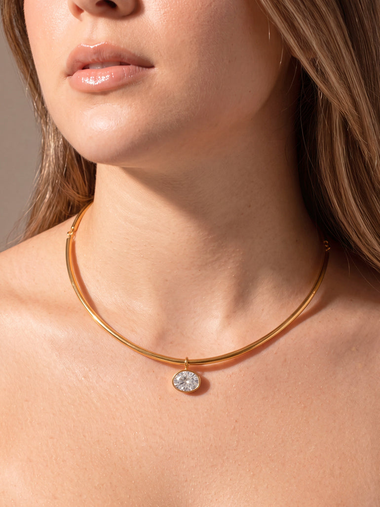 Choker Rigido Dije Zirconia Ovalada