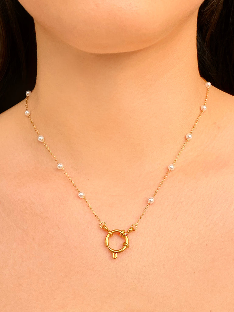 Collar Perlas Broche Timon Con Dijes Marinos