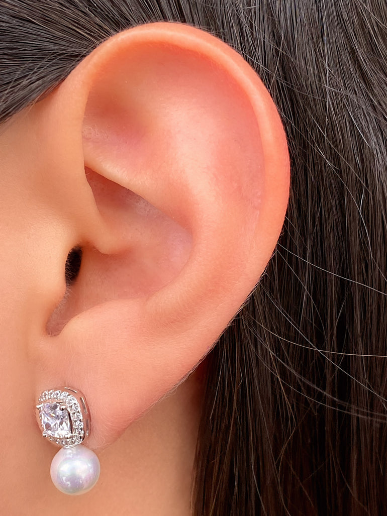 Par Arete Cuadrado Con Perla