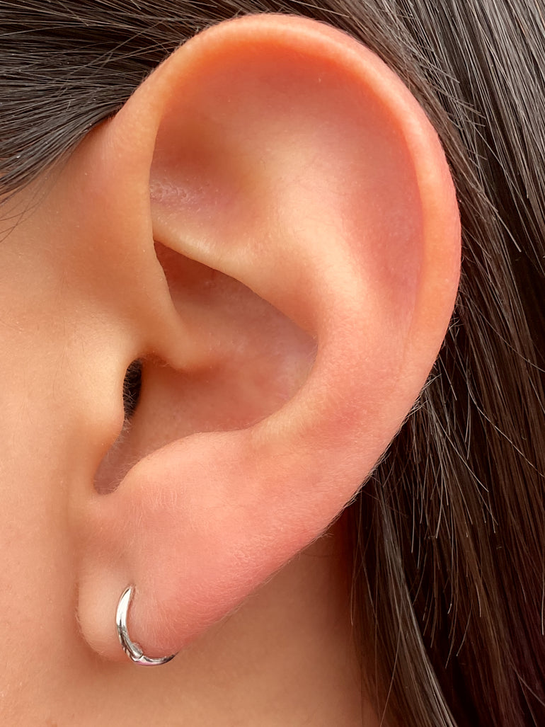 Arracada Lisa Oro Blanco 14k 8 mm