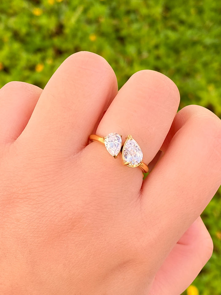 Anillo Doble Zirconia Gota