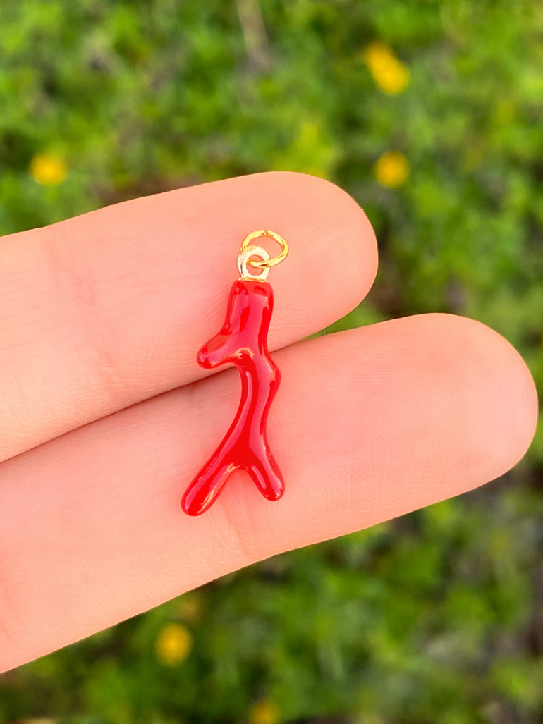 Dije Coral Rojo Delgado