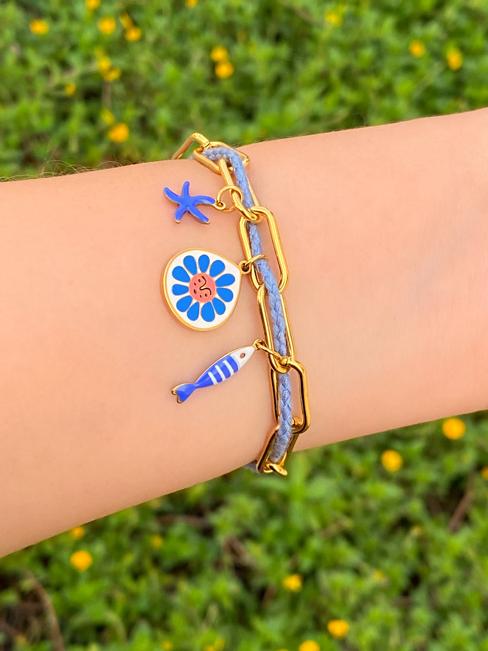 Pulsera Eslabones Con Cordon Azul y Dijes