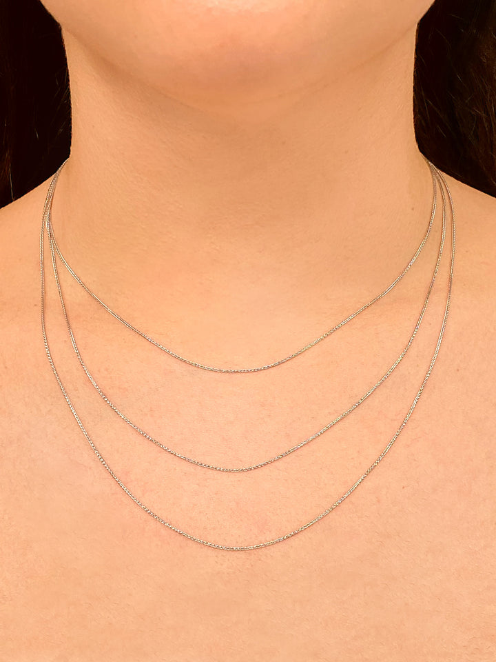 Cadena Delgada Tipo Espiga Oro Blanco 14k