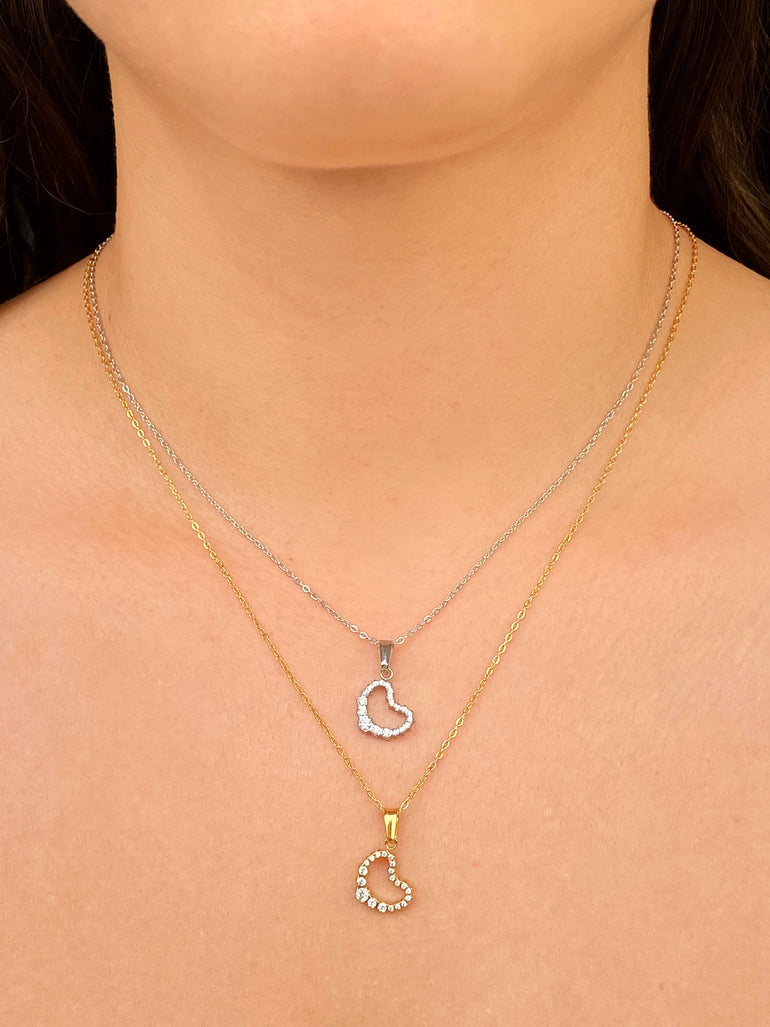 Collar Con Dije Contorno Corazon Zirconias