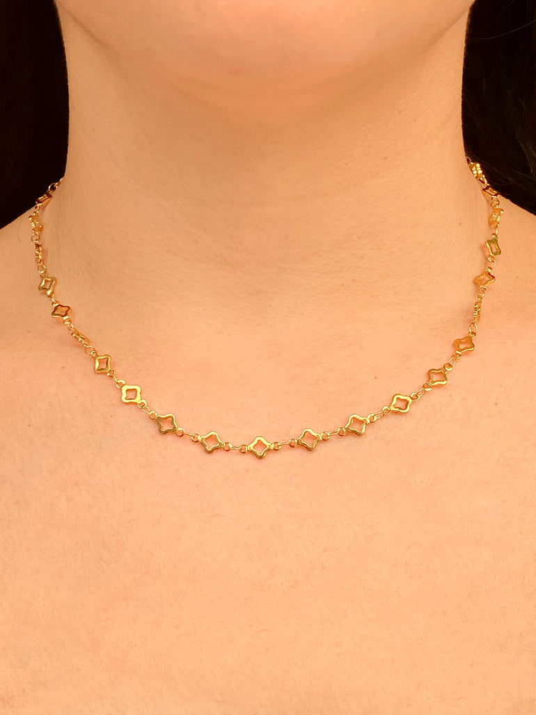 Collar Contorno Treboles