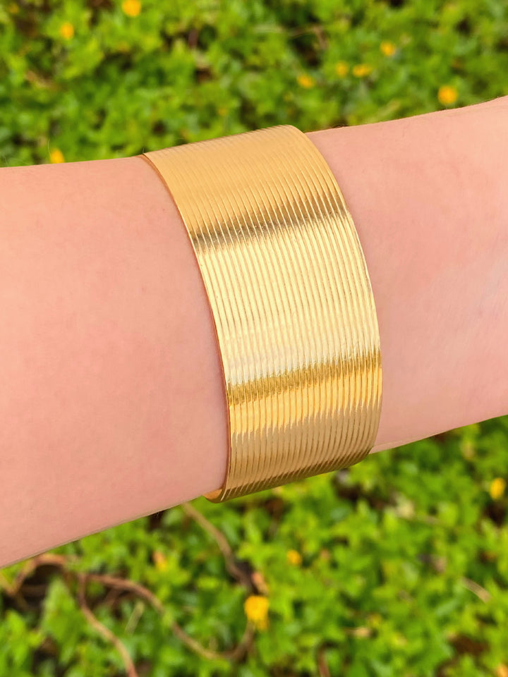 Brazalete Grueso Con Lineas