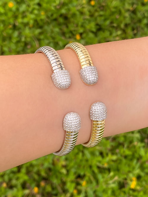 Brazalete Abierto Con Borde Zirconias