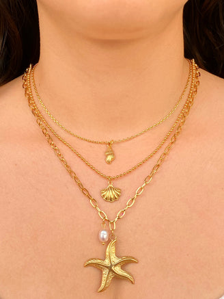 Collar Triple Con Dije Concha, Coral y Estrella Chunky