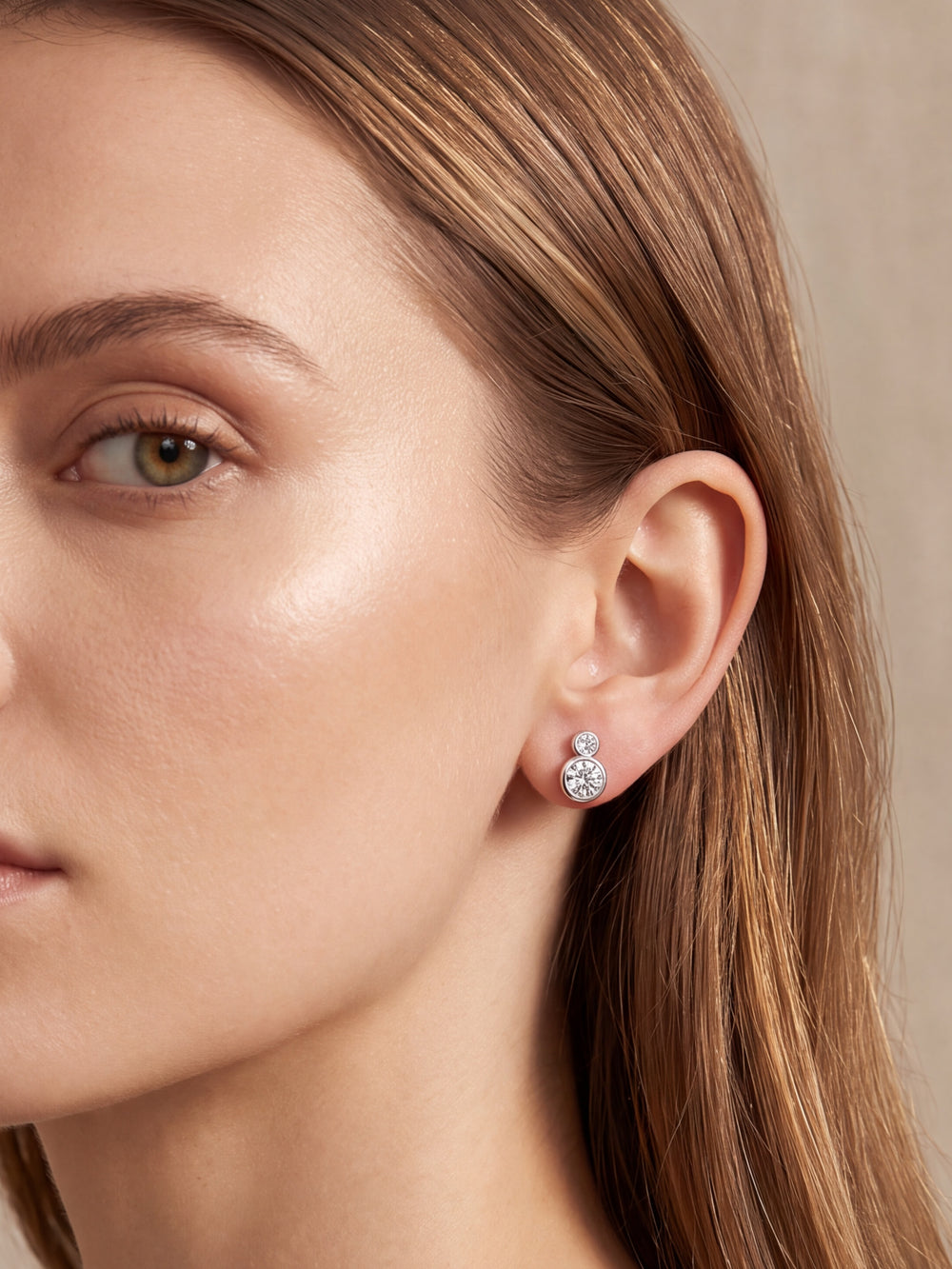 Par Arete Doble Moissanita Redonda 1.09 CT