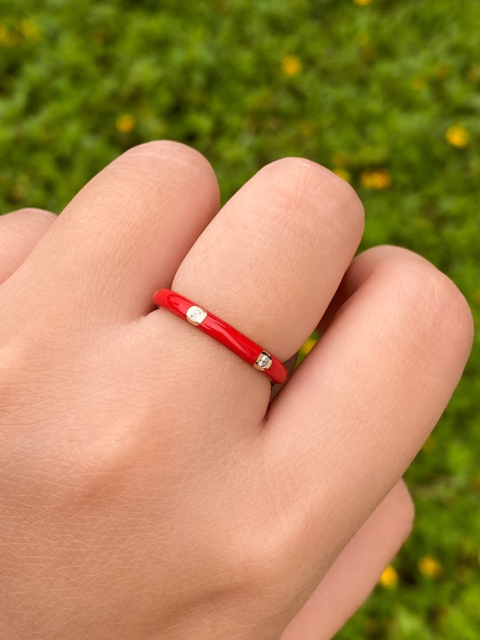 Anillo Rojo con zirconias