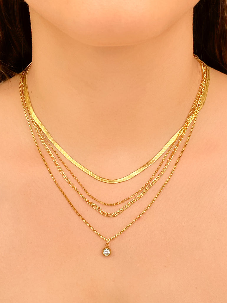 Collar Cuatro Capas Con Zirconia