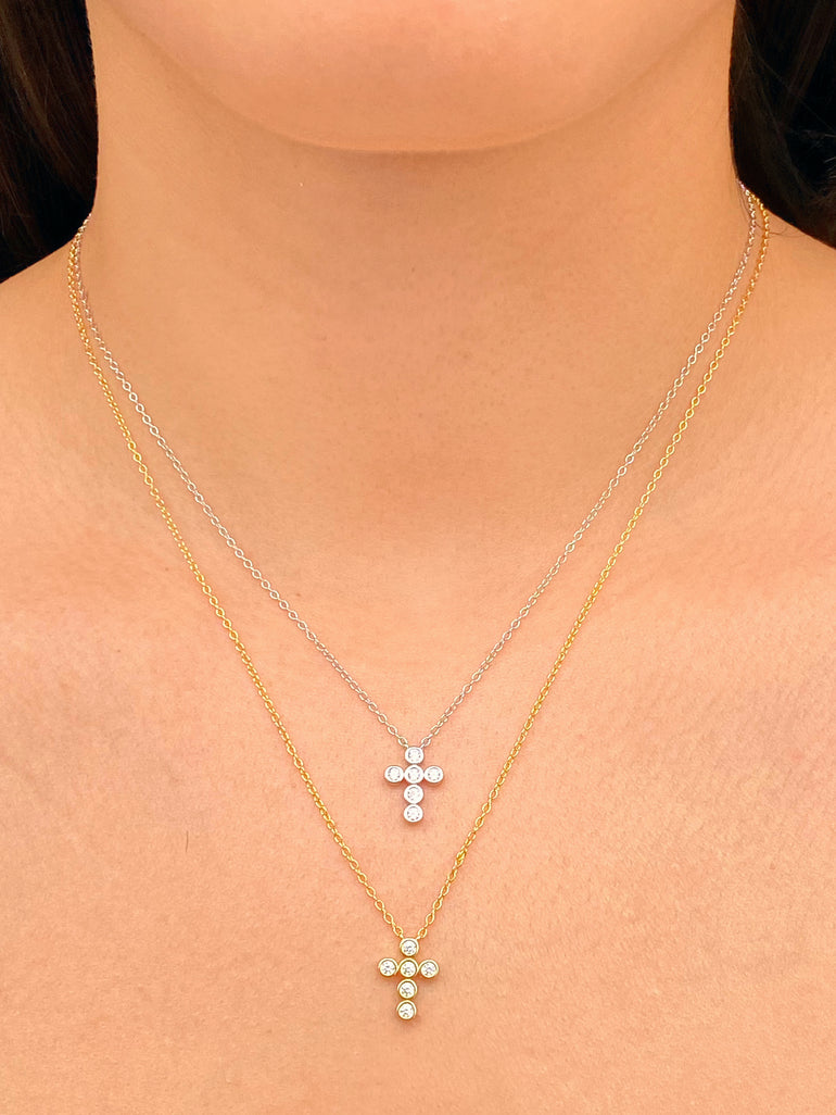 Collar Cruz Círculos Con Zirconias