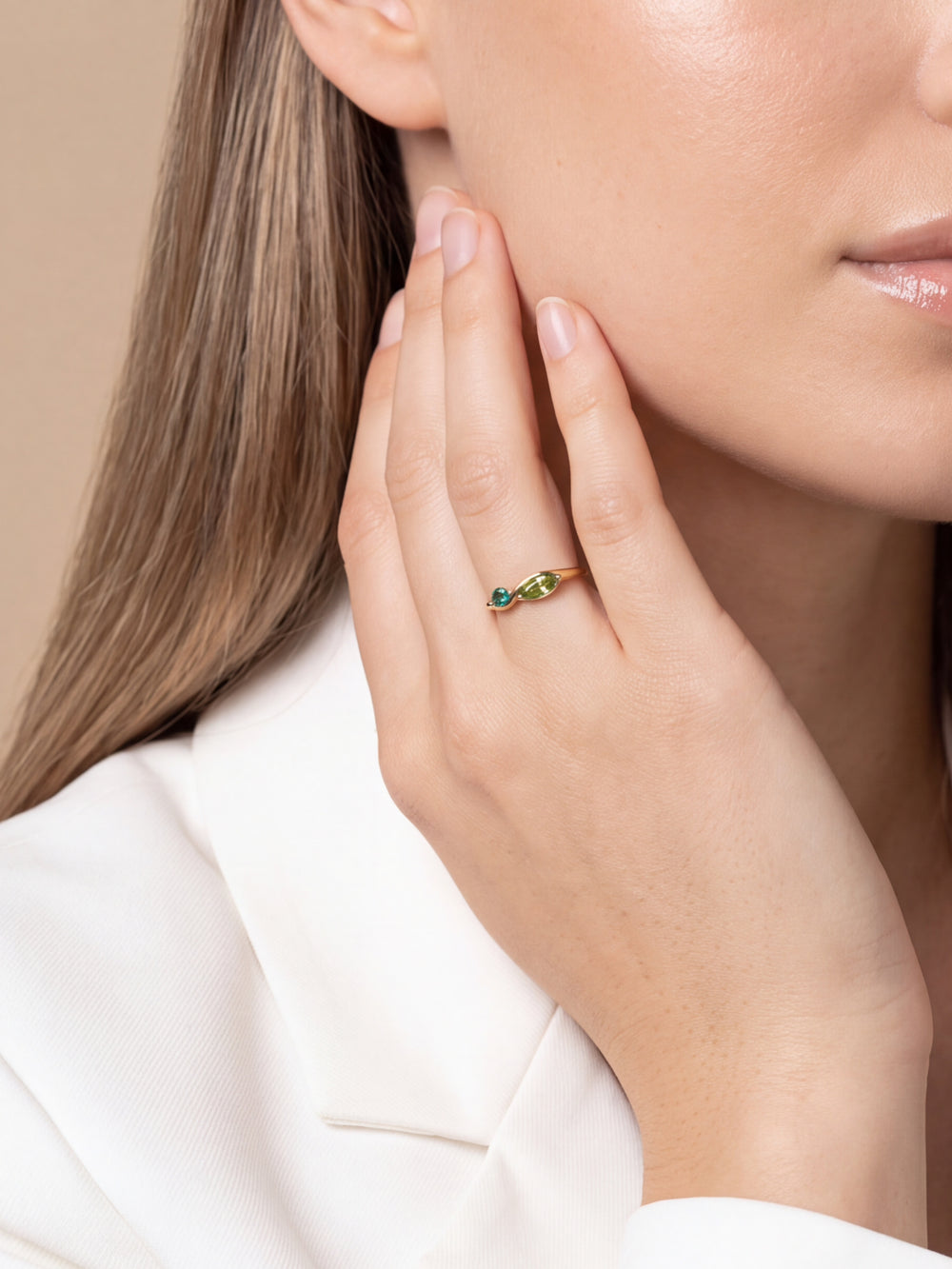 Anillo Ondulado Zirconia Marquesa Y Redonda