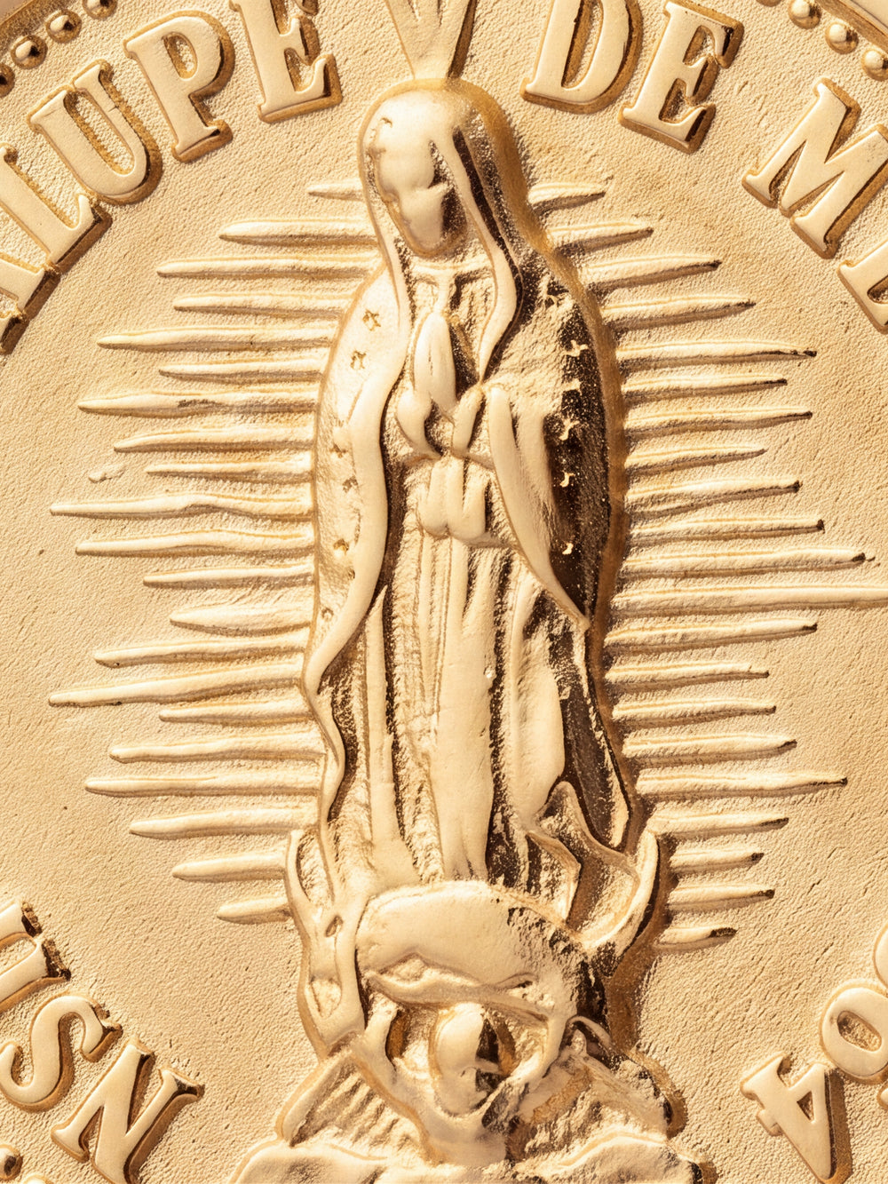 Dije Virgen De Guadalupe 15 mm Oro 14k