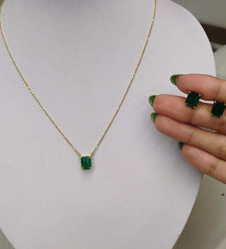 Set Collar y Aretes Piedra Esmeralda Diamante