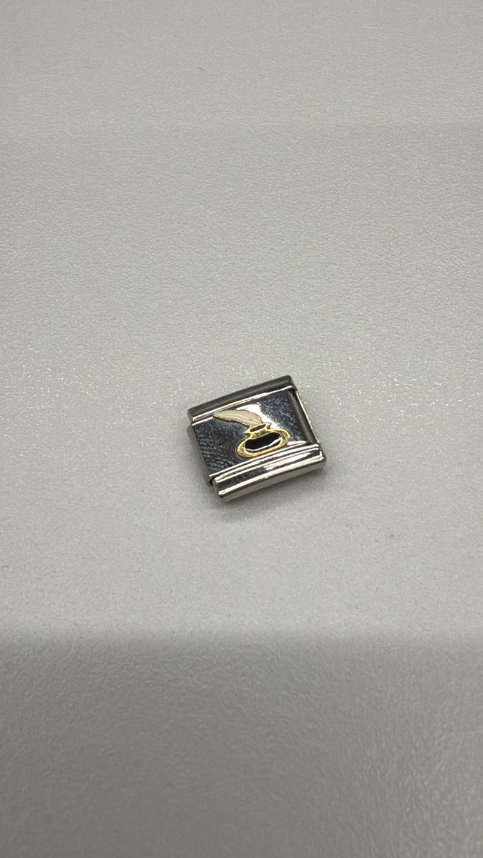 NUEVO charm pluma antigua