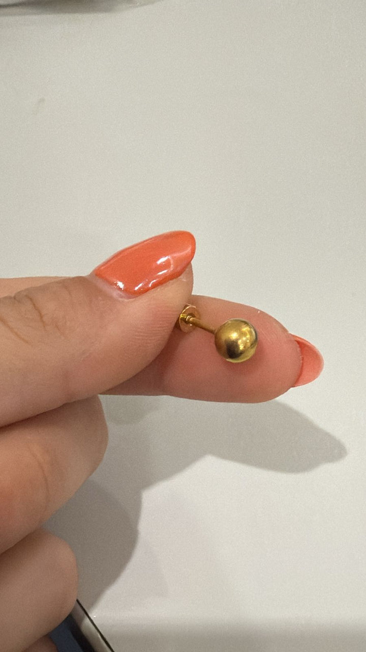Arete Bolita Dorada 6 mm