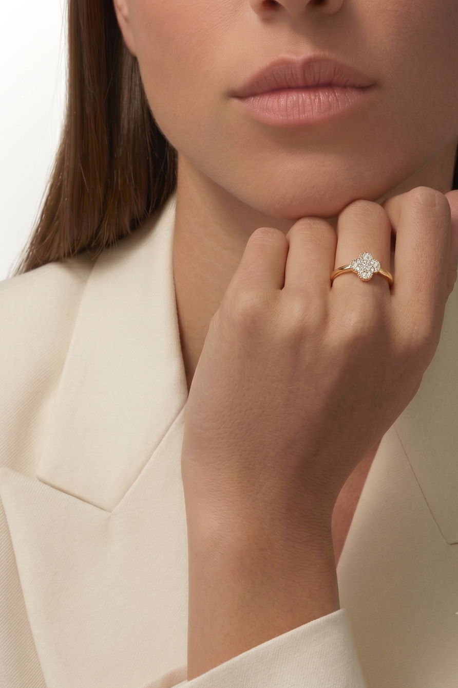 Anillo Trebol Zirconias Oro 14k