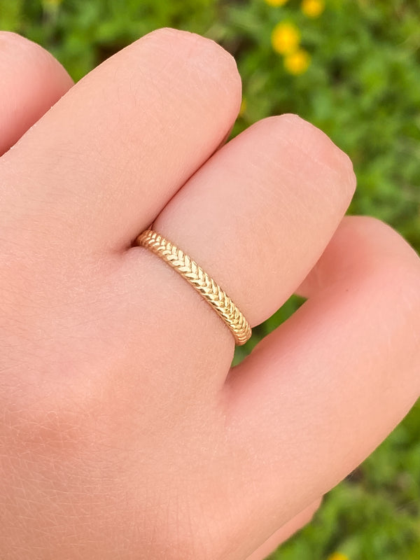 Anillo Trenzado Grueso Oro 10k