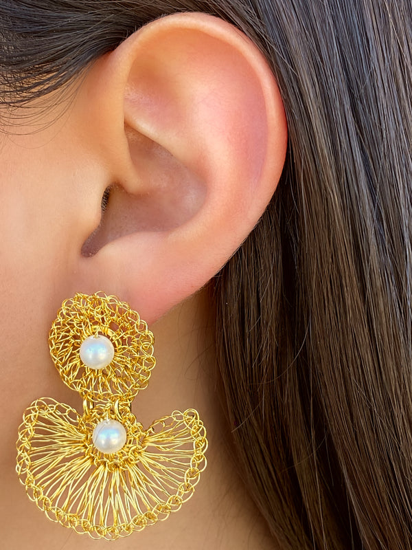 Par Aretes Semi Circulo Con Perla