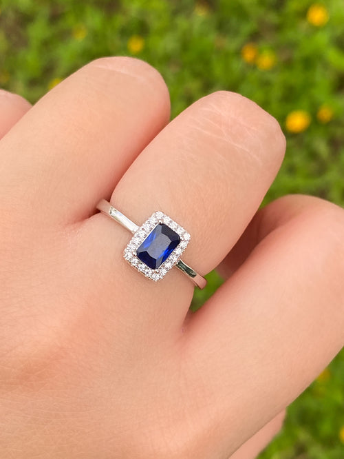 Anillo Zirconias con Baguette Azul