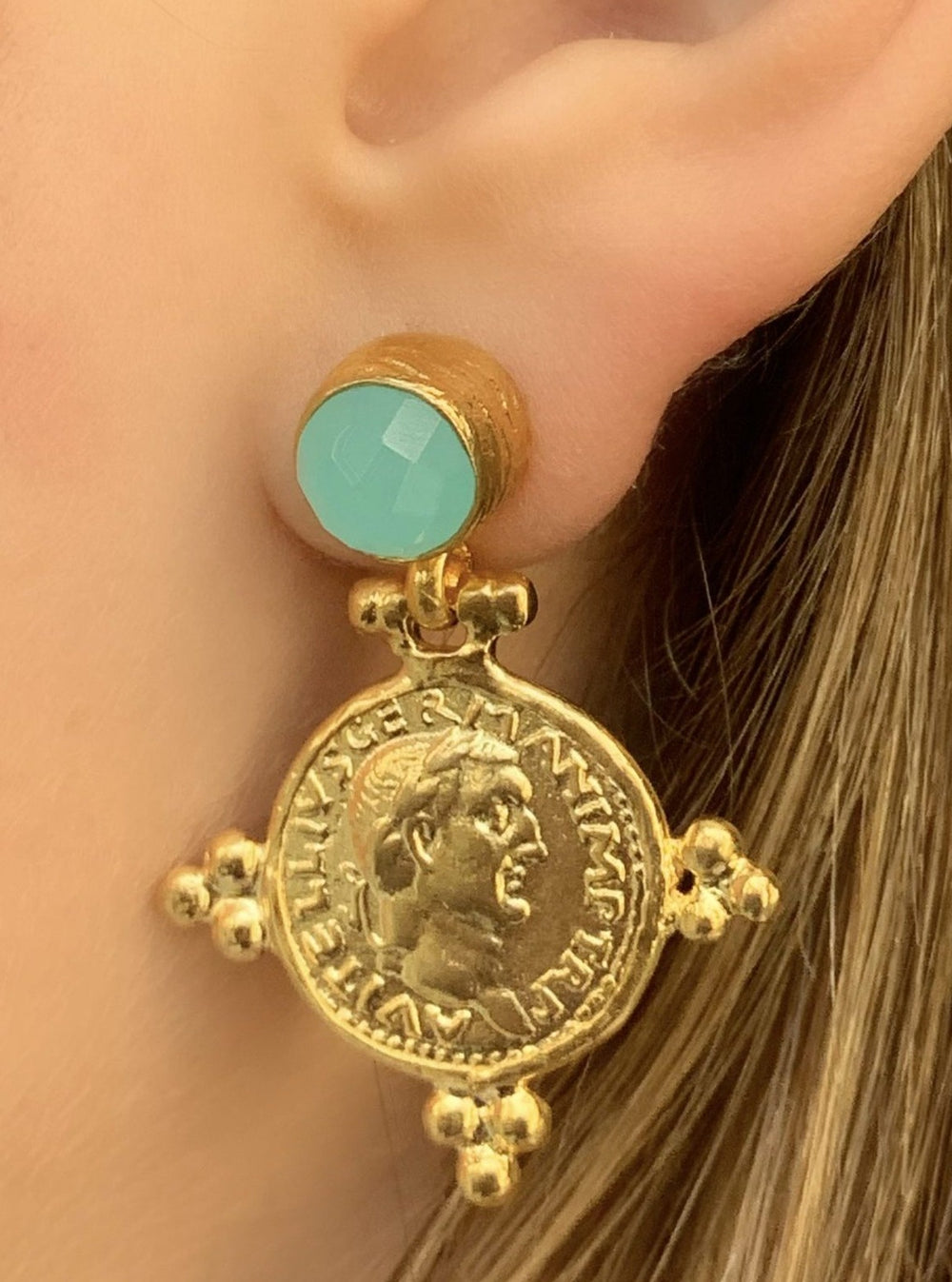 Par Aretes Moneda con Piedra Turquesa
