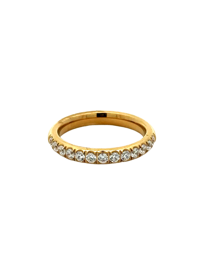 Anillo con Zirconias