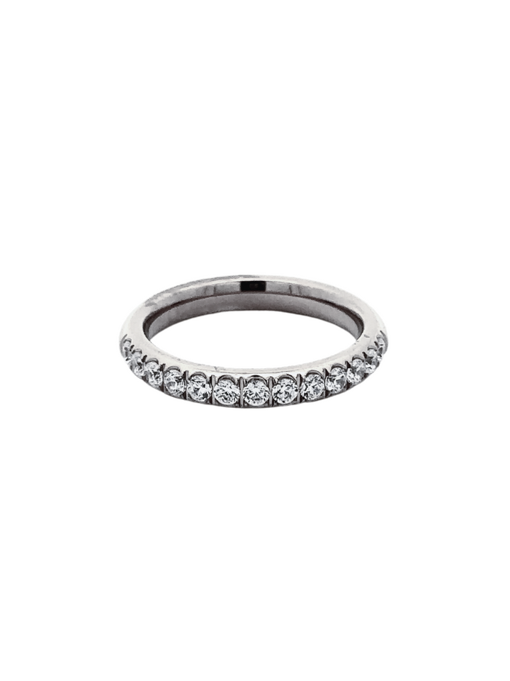 Anillo con Zirconias