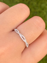 Anillo Trenzado Oro Blanco 10k con Diamantes