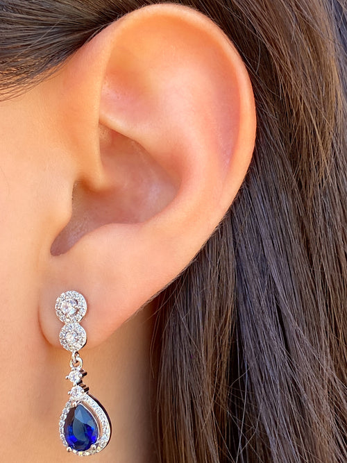 Par Aretes Con Mini Circulos y Gota